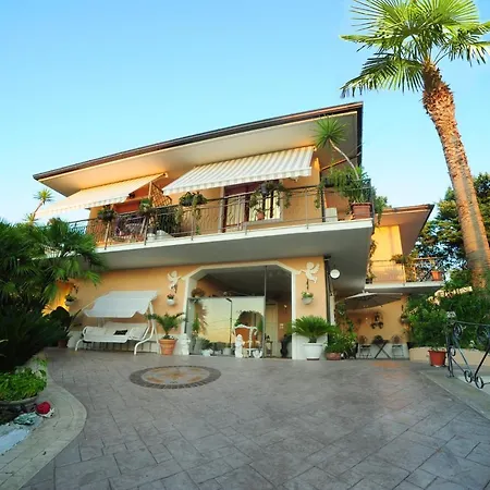 Oasi Degli Angeli Bed & Breakfast