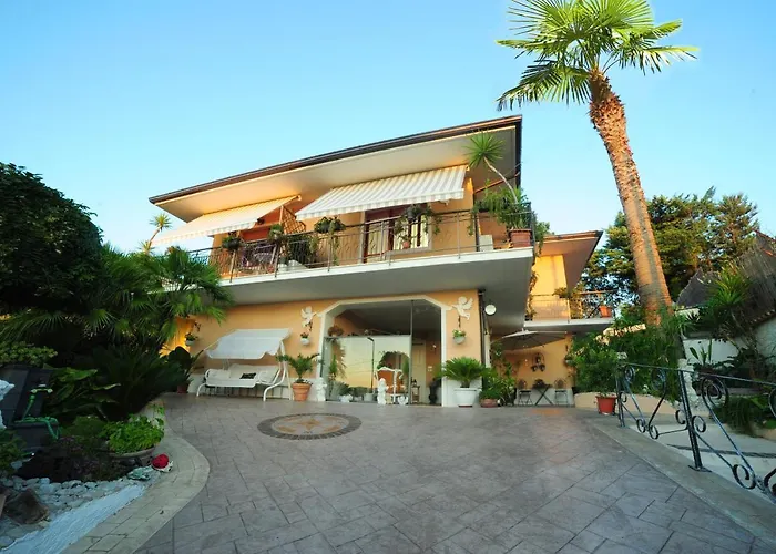 Oasi Degli Angeli Bed & Breakfast